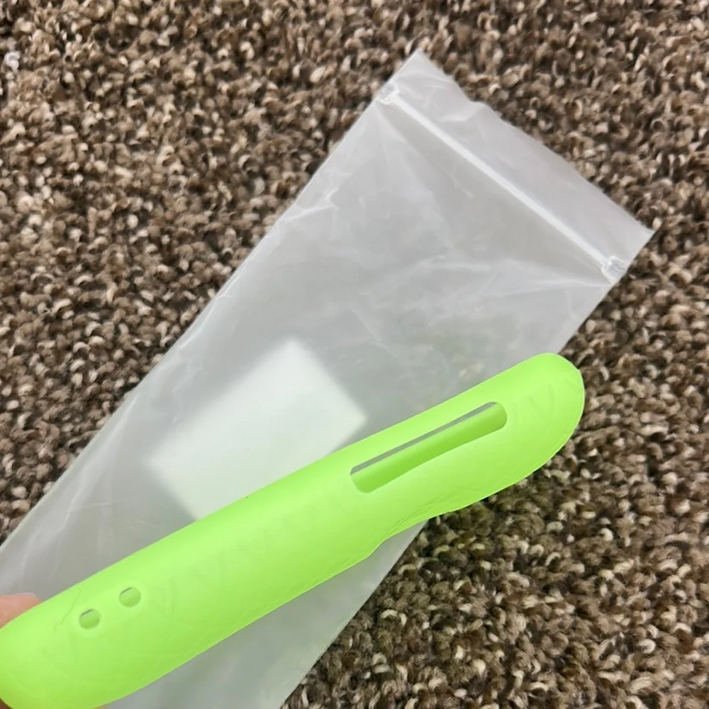 Green Silicone Roku Remote Case